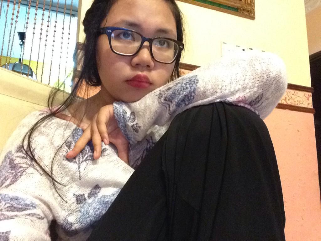 ainazamira's tweet image. me watching American Horror Story 😂 #sameexpression #AHS