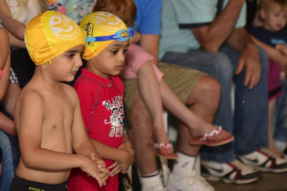 learntoswim_sa's tweet image. Our young swimming stars ages between 3&5 taking part in their first swimming gala:-)