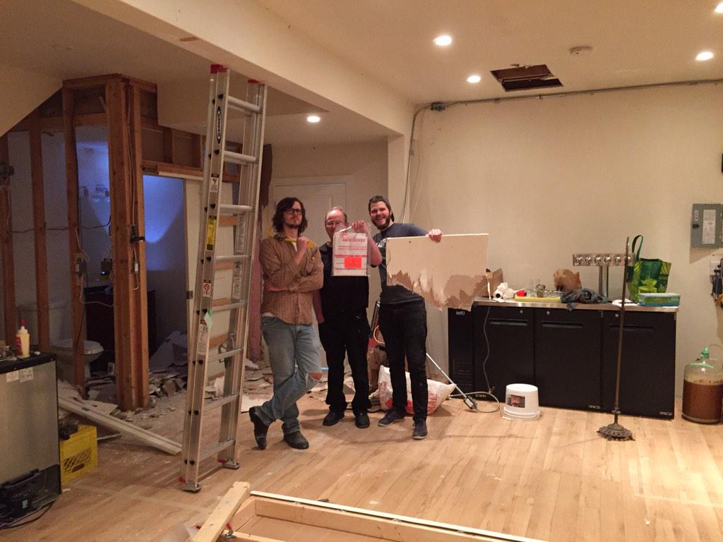 DoansCBC's tweet photo. Received our permits today!
Time to celebrate! :)
#bcbeer #bccraftbeer #Doans #buildingabrewery #funtimes http://t.co/SMw5qwMqFc