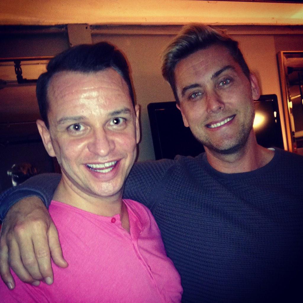 ScottBarnes's tweet photo. Kickin' off #TurkeyDay wknd w/ @LanceBass at @NightLifeGay #PinkPubCrawl! #gayphilly #greenroom #NSYNC @thetrocadero http://t.co/iM5C3nFct8