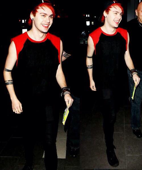 VOTE5SOSAF5's tweet photo. "Your bandmates are hotter than you"
IM SORRY AM I CRAZY OR.... 
#AbigailYouTried http://t.co/gk9EWzuWxi