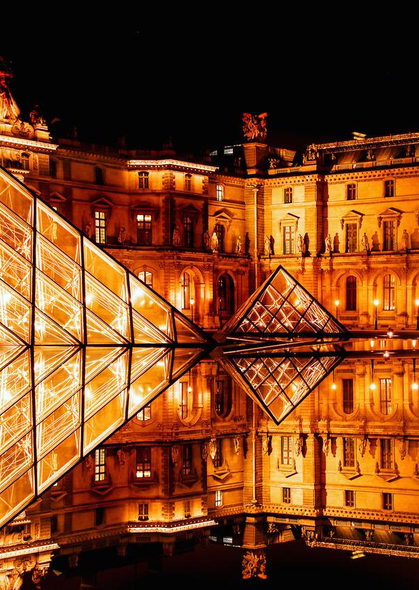 _Paisajes_'s tweet photo. Paris: ‘The Louvre’ http://t.co/CBZjean7uC