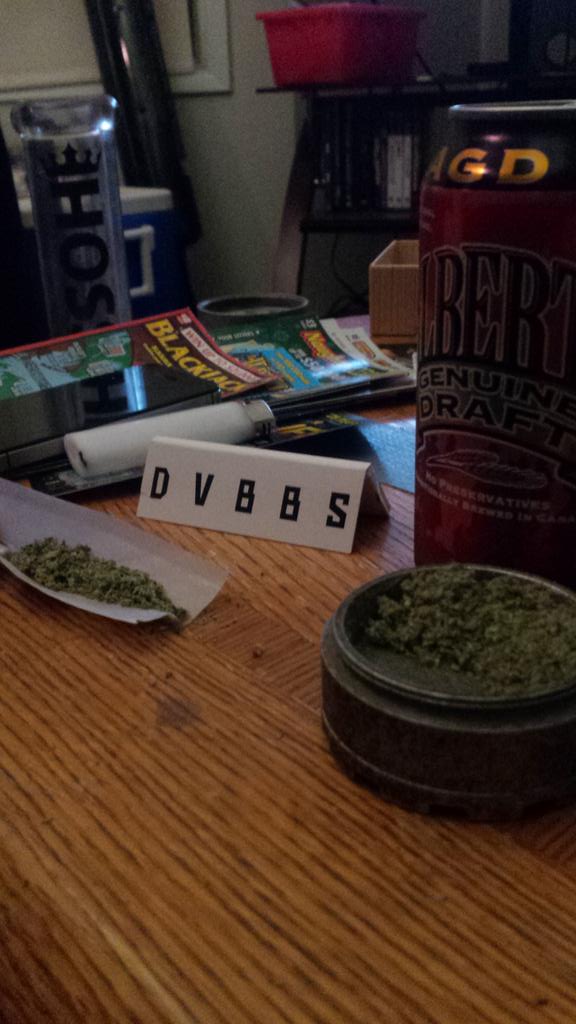 mitchschram's tweet photo. The brothers @twilson905 and @fennchye Rollin one up with their new @DVBBS papers http://t.co/SqGzMNewIl