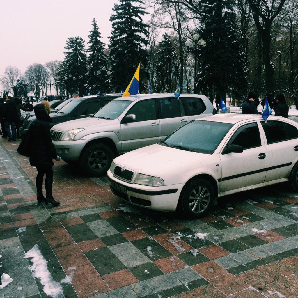 Порядок под Радой охраняют несколько десятков милиционеров