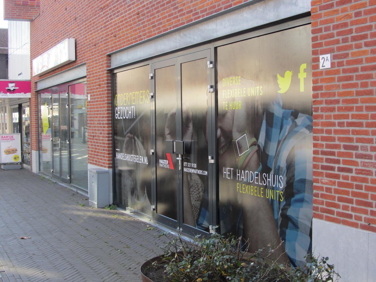 In Het Handelshuis Tegelen zijn de units nu te huur! Interesse? bit.ly/1FuqNq7