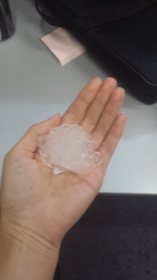 TransPosition93's tweet image. The biggest hail stones we've ever seen coming horizontally straight at our windows! #storm