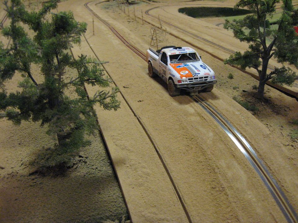 MRRacingSlot's tweet photo. La categoría 4X2 tiene su éxito. En el 1ºMARATÓN RAID la sorpresa la daba un equipo comandado por 2 mujeres. #SlotCar http://t.co/3Hi7sXgGzq