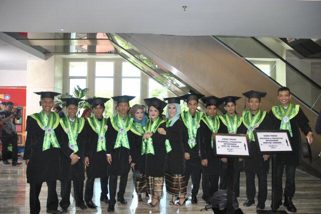 RT "<a href="/myprincessGG/">♛Princess GG</a>: <a href="/zabbirre/">Toko Depan Rumah</a> <a href="/amalia_sascia/">amalia sascia</a> <a href="/fitriaapriani24/">Fitria Apriani</a> <a href="/AyyubZulkarnain/">AZ</a> °\(^o^)/° "