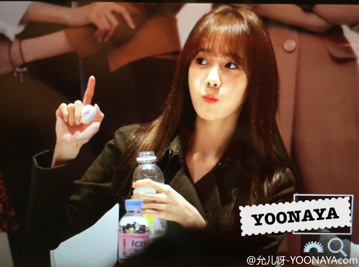 [PIC][27-11-2014]SNSD xuất hiện tại buổi fansign cho "LOTTE MALL" vào chiều nay - Page 6 B3byF0FCEAAaRMs