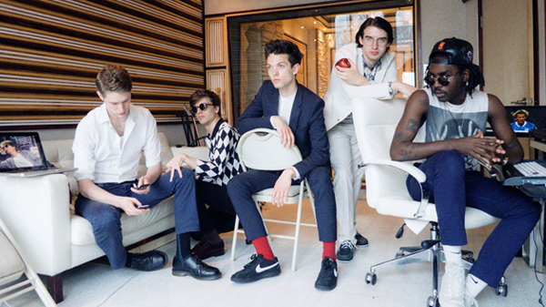 Spector's tweet photo. Big thanks to @zanelowe, @huwstephens & @BBCR1 for the debut of #DontMakeMeTry. Listen http://t.co/MoXgAFfOR8 (1h35m) http://t.co/fPT9Rb9IJd