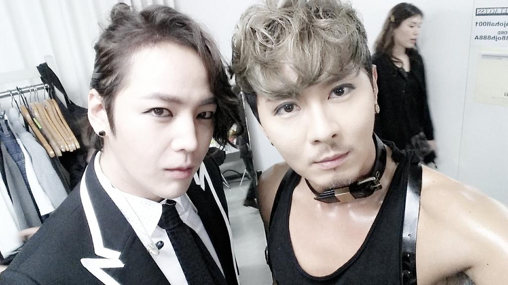 yonggariii_'s tweet photo. #TeamH Japan Tour Concert Last in Osaka
E.N.D
근석아 BB야. 언제나 함께여서 즐겁다
좋은 추억 고맙다! ♡
그리고 함께한 모든 분들.. 오츠카레사마데시다~~!!! http://t.co/NNj4HCxmtw