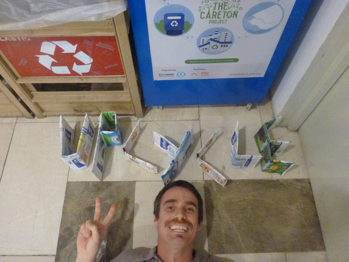 KLmogget's tweet photo. Upcycle-It feels good :D #icareaton #recycleeasy http://t.co/mJhiHzKc4R