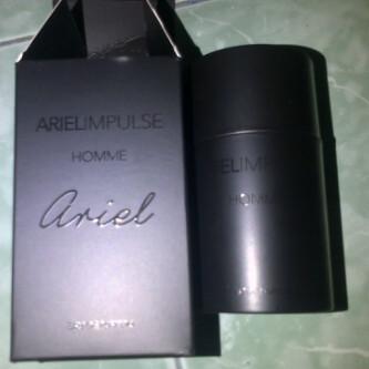 ZulfiqihA's tweet photo. Thank's you @Sophie_Paris hadiah parfum #ArielImpulse sudah sampai di saya. #AKUdanSOPHIE http://t.co/UcQvB7qyX5