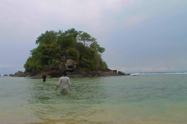 luky_luxs's tweet photo. Pulau sirandah @Minang_Picture http://t.co/FM4QjlaIgW
