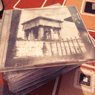 Nii temen kota gudeg ada yg ngrilis album mereka,,kita sambut <a href="/hometruthyk/">Home Truth</a> !! Suksessss brads