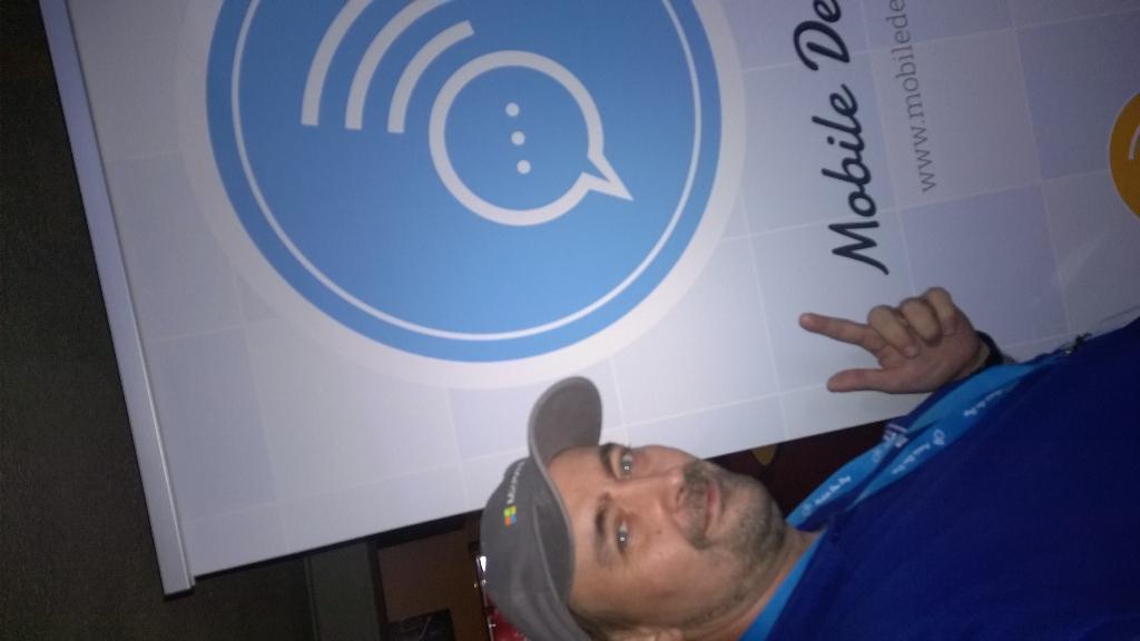 svidouse's tweet photo. #mdd14 en mode #geek http://t.co/jhHE3E5Sns