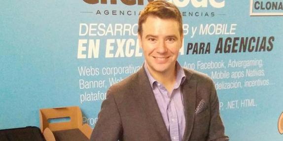 UnusualStudios's tweet photo. Fran Gálvez @Utbabya CCO de @UnusualStudios en el @F_Inspirational #Inspirational14 http://t.co/hB22Ga5DVj