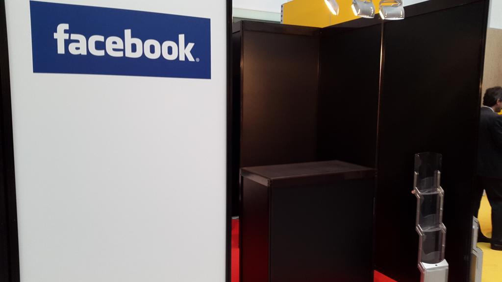 CrunchyCom's tweet photo. #facebook glänzt an der swiss e-commerce conference in baden durch abwesenheit - schade. #ncsuisse http://t.co/ClxEvevNpn