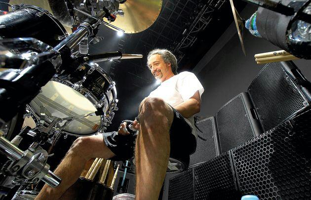 Happy birthday the great mike bordin!! 
El batero de faith no more, ozzy. 
Un seco! 