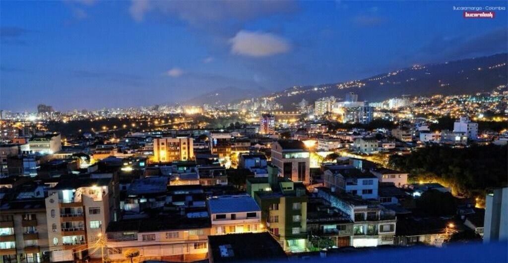 Bucarashoes's tweet image. #BuenosDias #Bucaramanga #Bucarashoes mire @Bucaramanga una pic de @Bucaralook