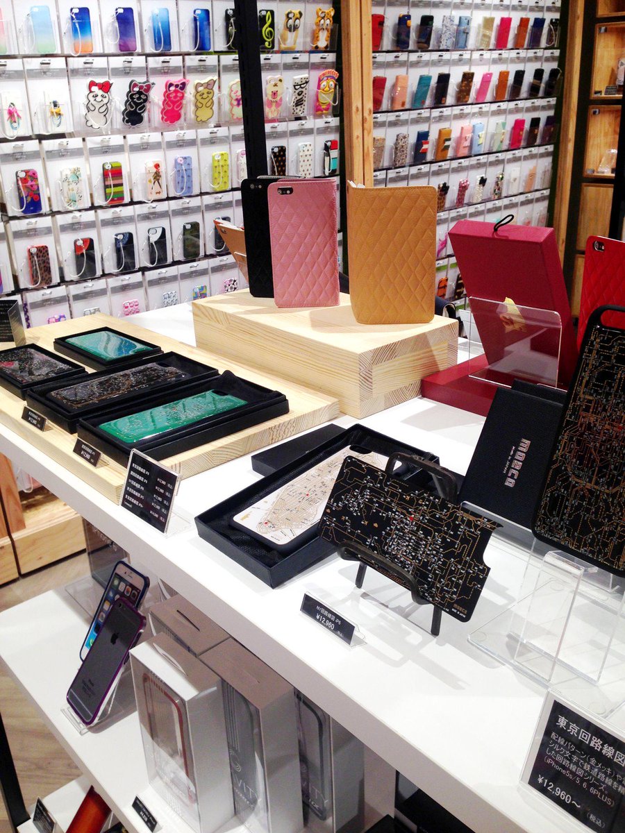 Pcb Art Moeco Twitterissa 本日オープンの Cococa クイーンズスクエア横浜店さん 写真 でiphoneケースを取り扱っていただいております Cococa アクアシティお台場店さんでも取り扱いがスタートしました 是非お立ち寄りください Http T Co F8g4aiae9c