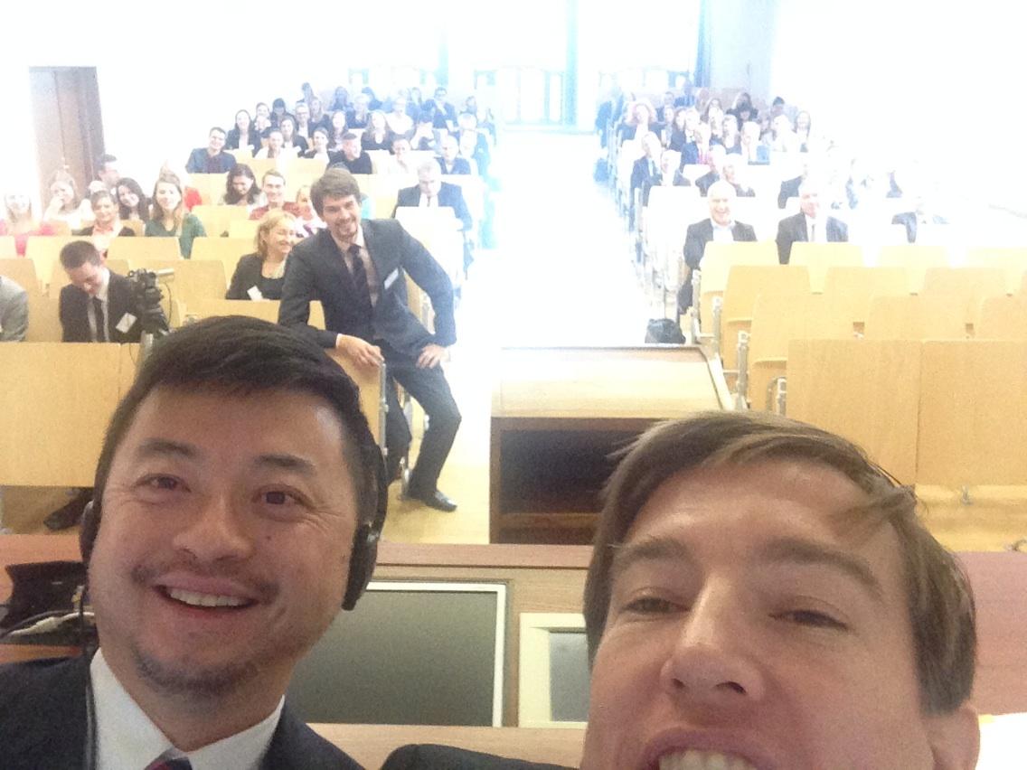1of2: W Zhongdong Niu at @KUL_Lublin:
#Photobomb'd #selfie
@FulbrightPrgrm @FulbrightPoland
#FulbrightThanksgiving :)
