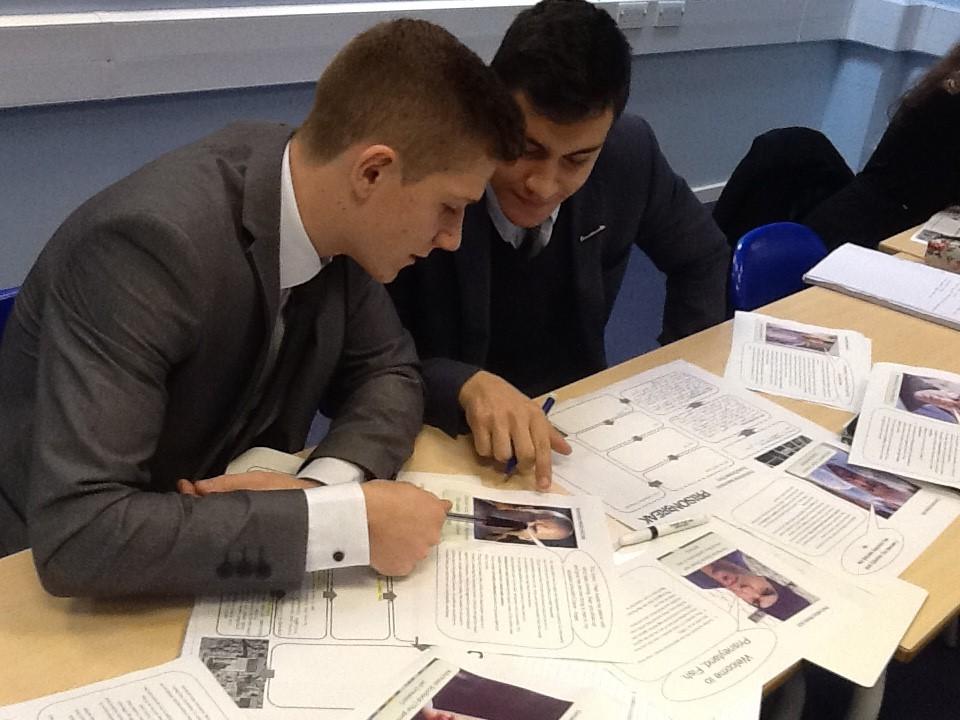 SJLPsychAndSoc's tweet photo. A2 Students planning to escape essay prison being helped by #PrisonBreak characters #InstitutionalAggression http://t.co/Tw6O62ESzR