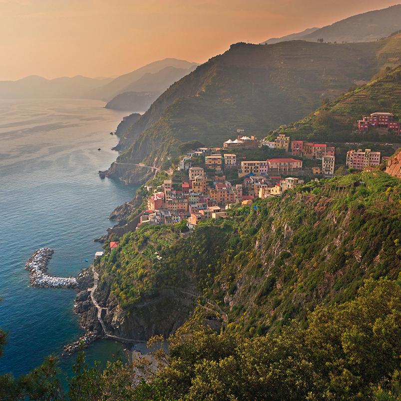 TravelLeisure's tweet image. Whether rising from the sea or forest, here are the world’s most amazing cliffs: tandl.me/1xKQK0i