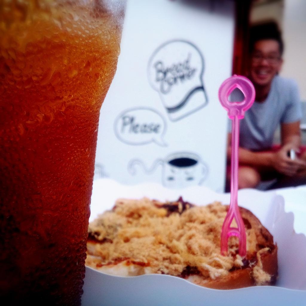natthaphum's tweet image. เดินเล่น #Asiatique แวะกิน #BreadCorner แก้กลุ้มได้