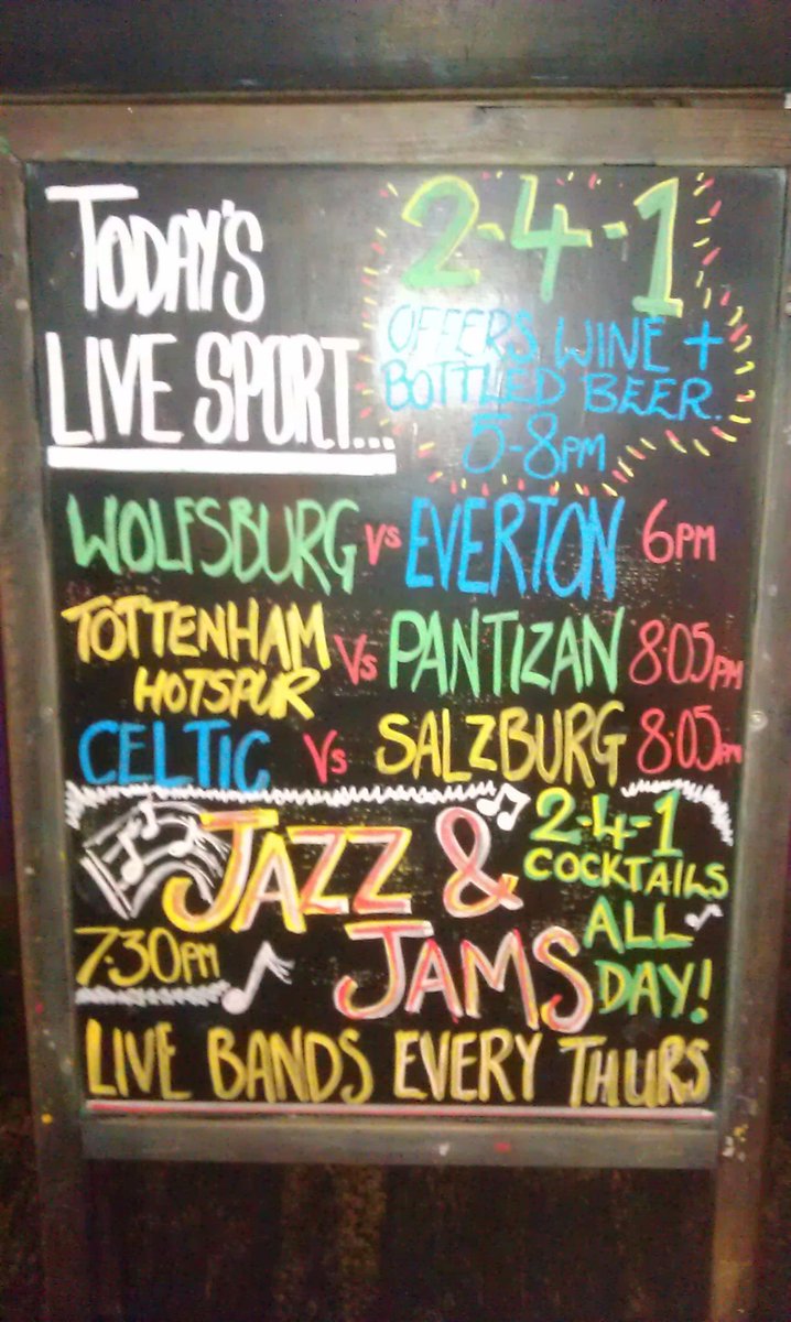 Starting today and every Thursday we'll be having your ears seduced by a jazz band. It's free so there's no excuse!