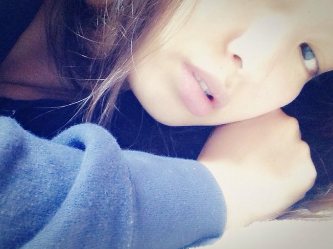 身体は元気なんだけど、少し頭痛がする&hellip; これは、身体が切り替わろうとする好転反応みたい。 ファスティング中は、酵素ドリンクだけで最低限の栄養をとってるので、エネルギー節約の為に休みます。 携帯、テレビの禁止令出たので&hellip; おやすみ⭐︎