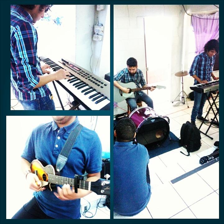Nova51416's tweet photo. Este pasado domingo estuvimos haciendo #Ignición en Soyapango, fue un placer compartir tan lindo tiempo... http://t.co/hjv8SpepRH