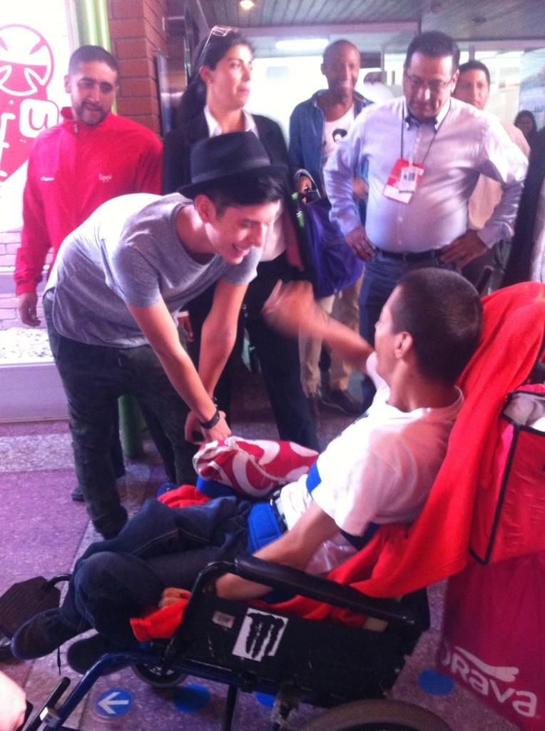 Teleton tweet picture