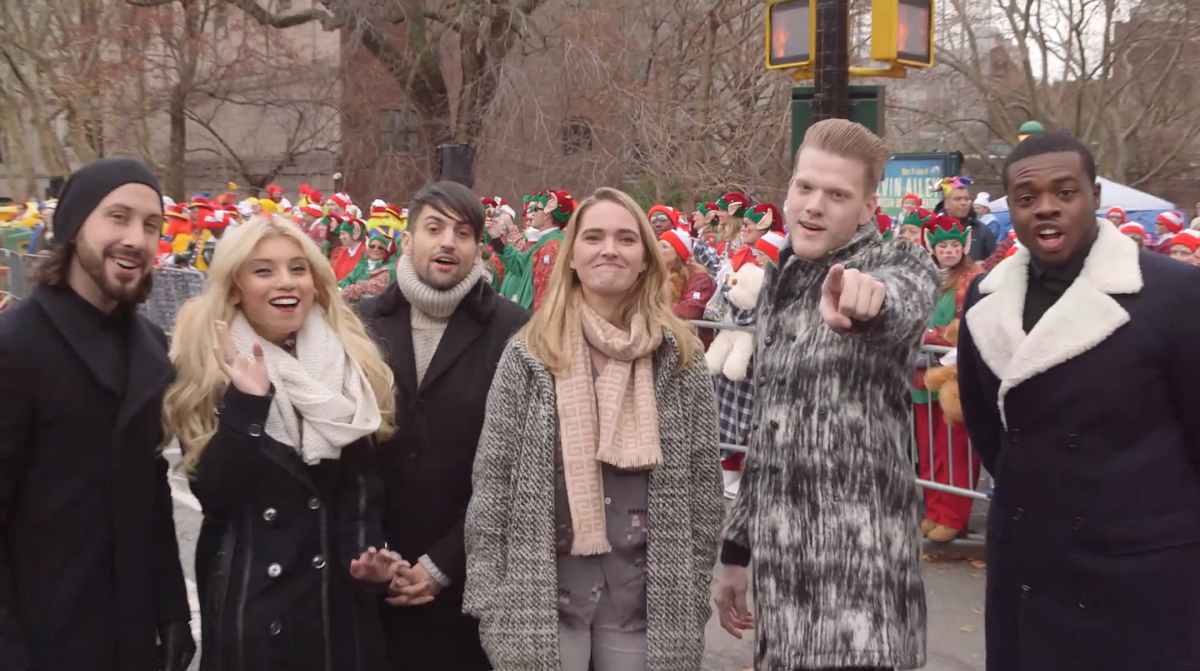 Macys's tweet photo. That's a thanksgiving song @PTXofficial!!!! #MacysParade http://t.co/ZynjYneMw1 http://t.co/3PRZlp1FoI