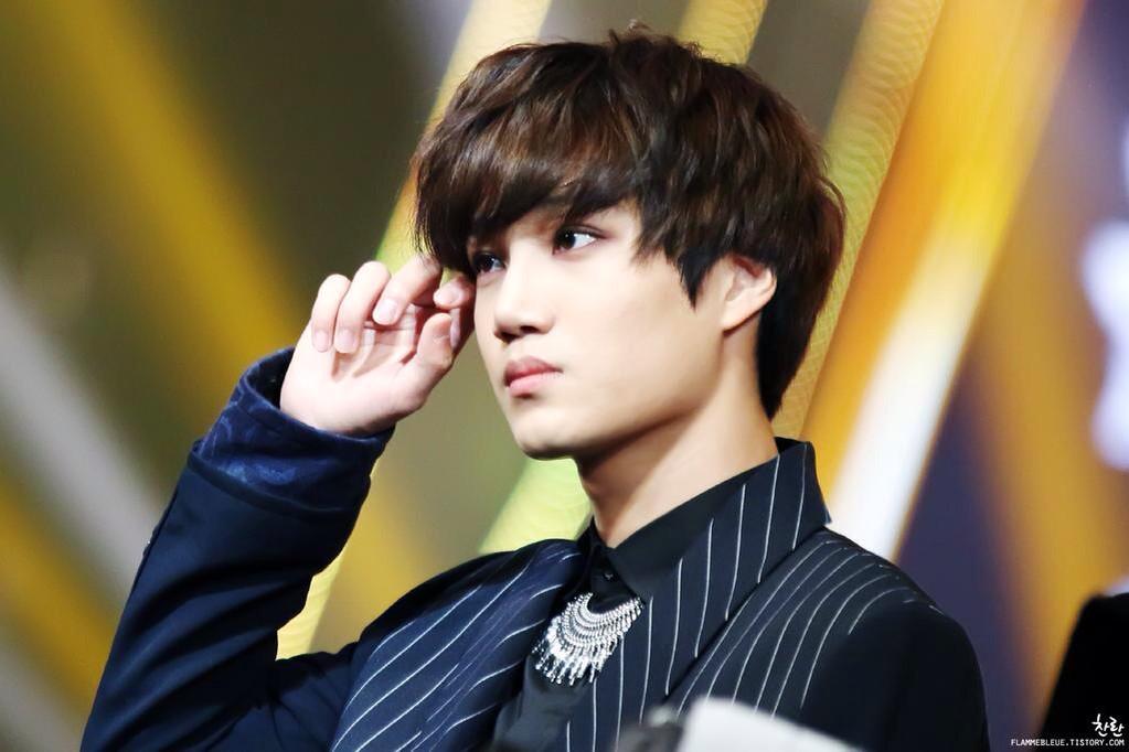kaiyunSportVip's tweet photo. [PIC] 141126 Korea China Song Fest- KAI (cr chanran) http://t.co/HlwvkNkyaz