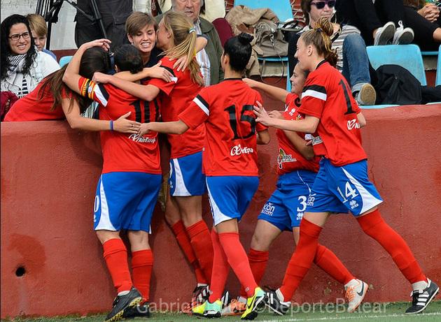 theMiniNino's tweet photo. 3 more days until GAMEDAY ! #TeamColle #FCBFemeni #TeamOL #FFCPower http://t.co/U8dEH49Ukv
