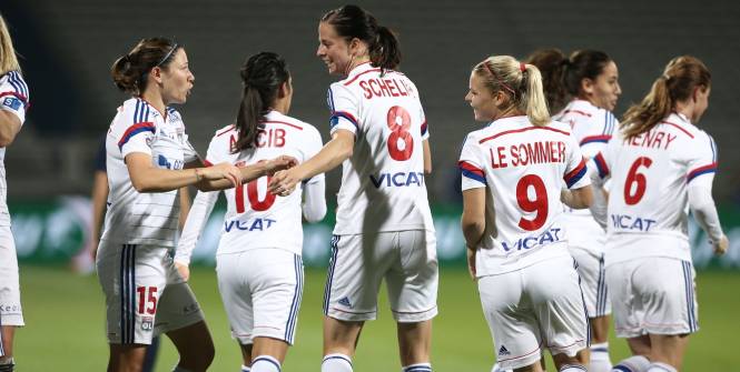 theMiniNino's tweet photo. 3 more days until GAMEDAY ! #TeamColle #FCBFemeni #TeamOL #FFCPower http://t.co/U8dEH49Ukv