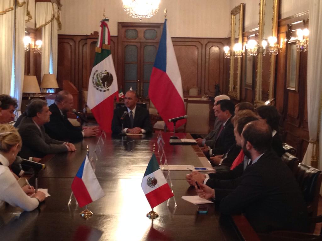 Gira por Toliman, Landa, visita de legisladores Checos y mucha cercanía de <a href="/ppcalzada/">Pepe Calzada</a> el día de ayer. #losotrosnunca