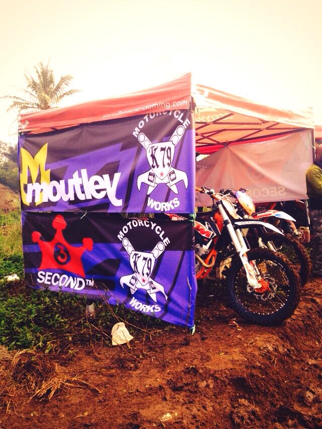 hirmanrivano's tweet photo. Moutley team at enduro race adventure http://t.co/upkh8bNLxy