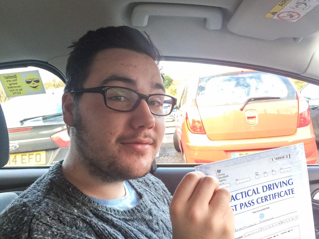 BestIntensives's tweet image. Well done Matthew!! A 1st time pass in Newbury today 😊 #IntensiveLessons