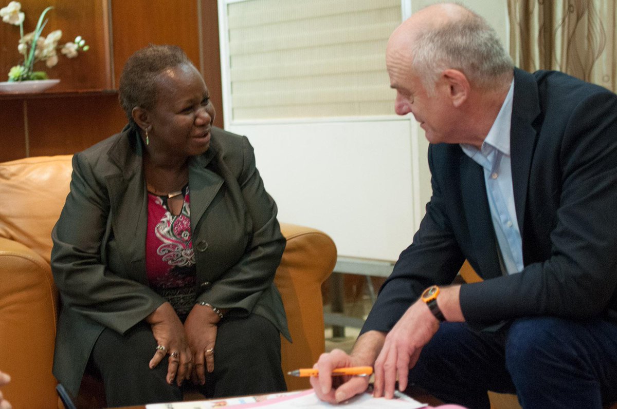 UNMEER's tweet photo. Early today, @davidnabarro and @NordstrmAnders arrived in #Guinea and met with @UN country team for #EbolaResponse http://t.co/X4j9AqUYV8