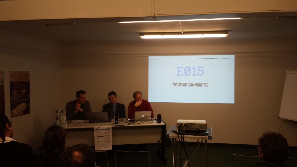 Hubit_it's tweet image. #E015forSmartCommunities workshop #Hubit con #AsComBG #Cefriel @AssintelDigital @gio_mavellia @mauro_parolini