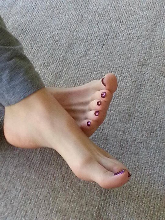 carostoes's tweet photo. This pic caught my libido's full attention... http://t.co/1UAuxWurvG
#footfetish #highheels #sexyfeet #prettyfe... http://t.co/qPnN183sKC