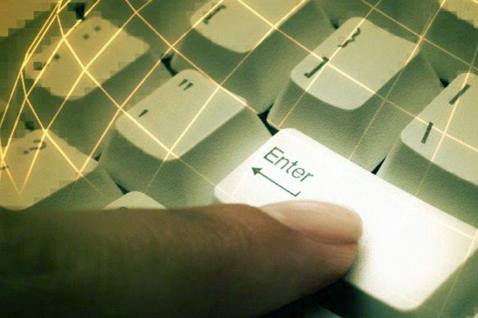 SciTechgovuk's tweet photo. Support for small businesses to get online - read more http://t.co/G4evtI9wry #DoMoreOnline #BusinessisGREAT http://t.co/fU0IAxPwJH