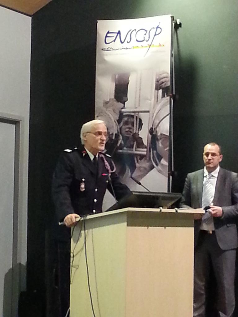 TIC_E2's tweet photo. Clôture du colloque #MSGU_E2 par @DENSOSP http://t.co/6dFsW4iUIQ
