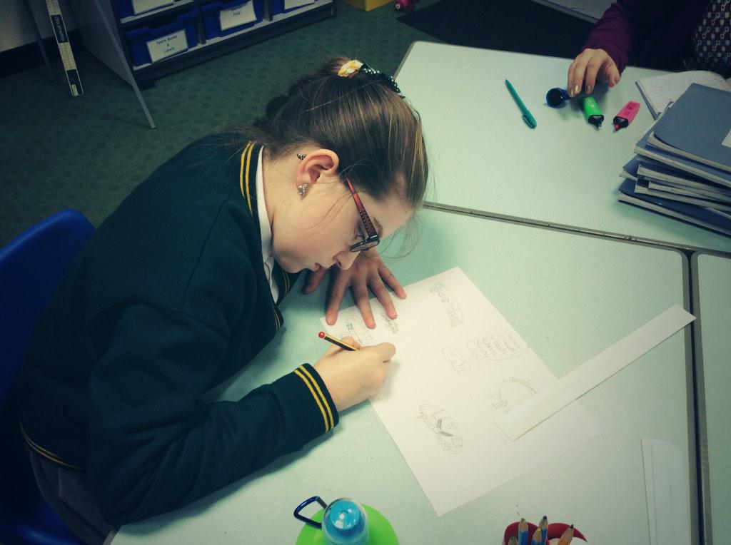 MrsWillcoxfps's tweet photo. We are designing our products for the Christmas Market #enterpriseweek #enterprise #Christmas @fazakprimary http://t.co/4kWnwtJbx4