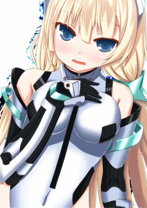 なんとかアンジェラちゃん終わった!色塗り講座見つつ丁寧に仕上げたので質は上がってるように思いたい
http://t.co/0b2qTmV4tM 