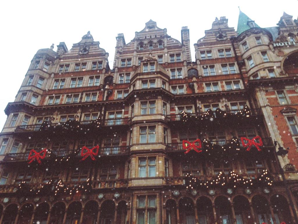 Could <a href="/HotelRussell/">Hotel Russell</a> look more inviting and beautiful? We think no!