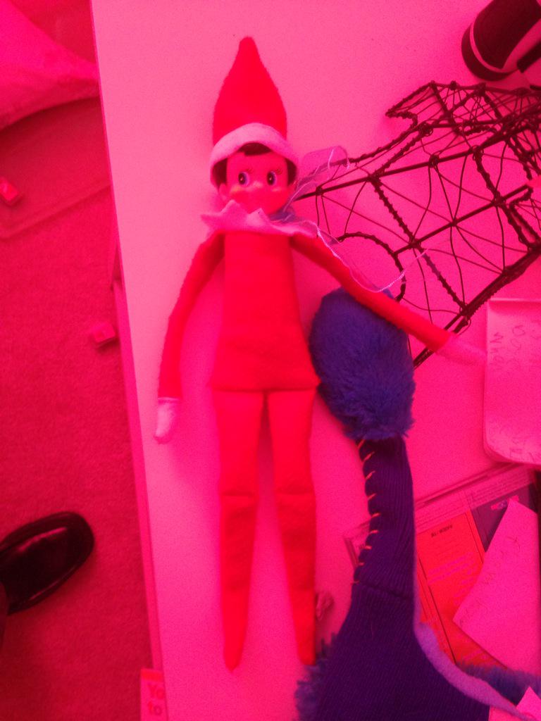 RussellRhoads's tweet photo. It's that time of year where we get in bed and think - did I move that damn elf? http://t.co/SM4Pb292Hl