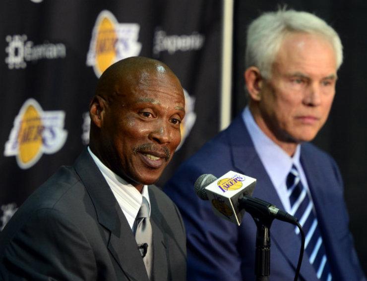 SLAMonline's tweet photo. Byron Scott and Lakers GM Mitch Kupchak Held a ‘State of the Union’ Meeting http://t.co/JqKHR9T5lI http://t.co/5a8RWjZEkT
